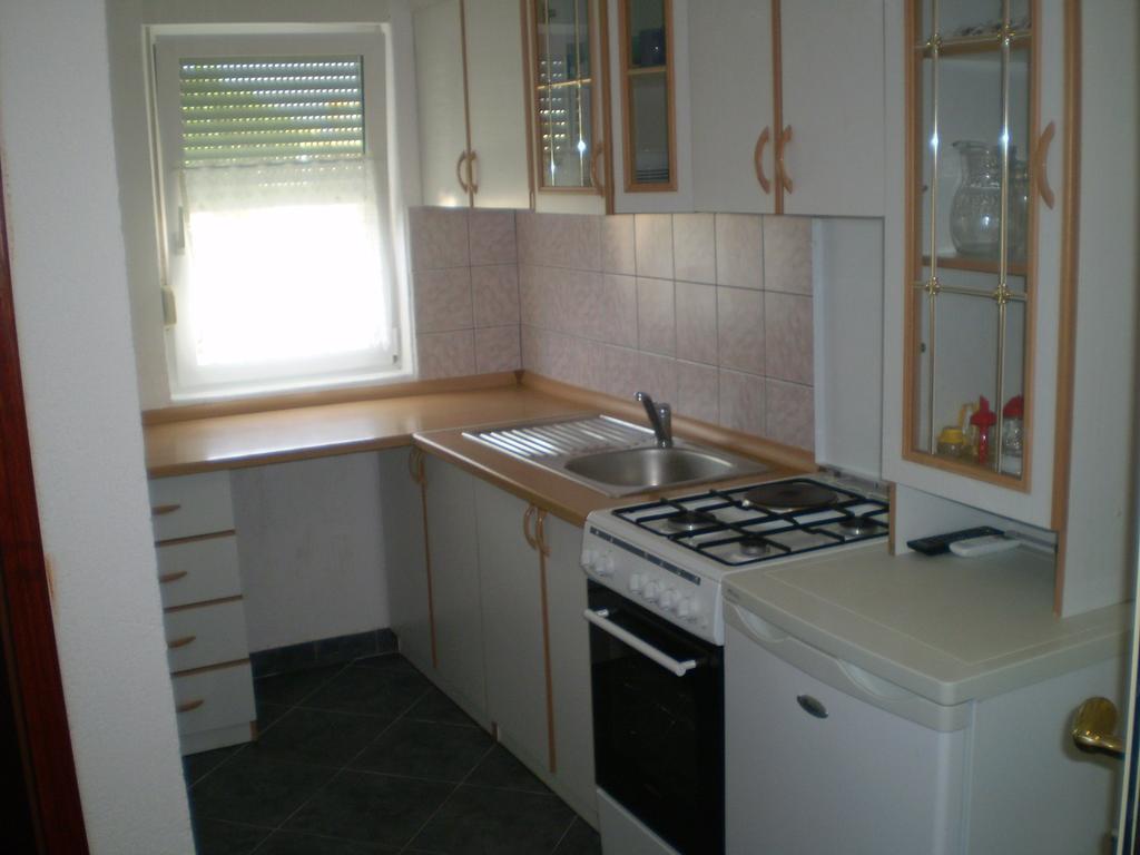 Apartmani Marija&Damir Vir Exterior photo