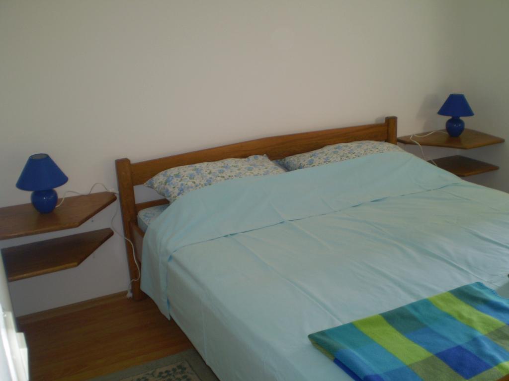Apartmani Marija&Damir Vir Exterior photo