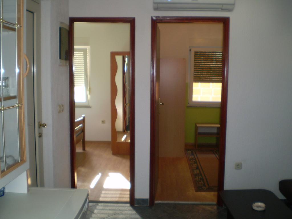 Apartmani Marija&Damir Vir Exterior photo