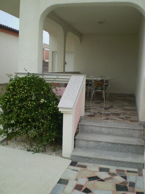 Apartmani Marija&Damir Vir Exterior photo