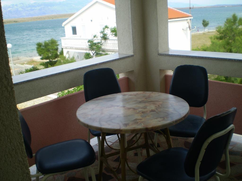 Apartmani Marija&Damir Vir Exterior photo